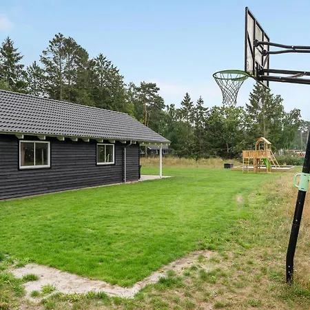 Dom wakacyjny With Fireplace 03 *