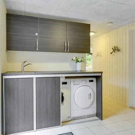 Gorgeous Home In Frederiksvaerk With Sauna * Frederiksværk